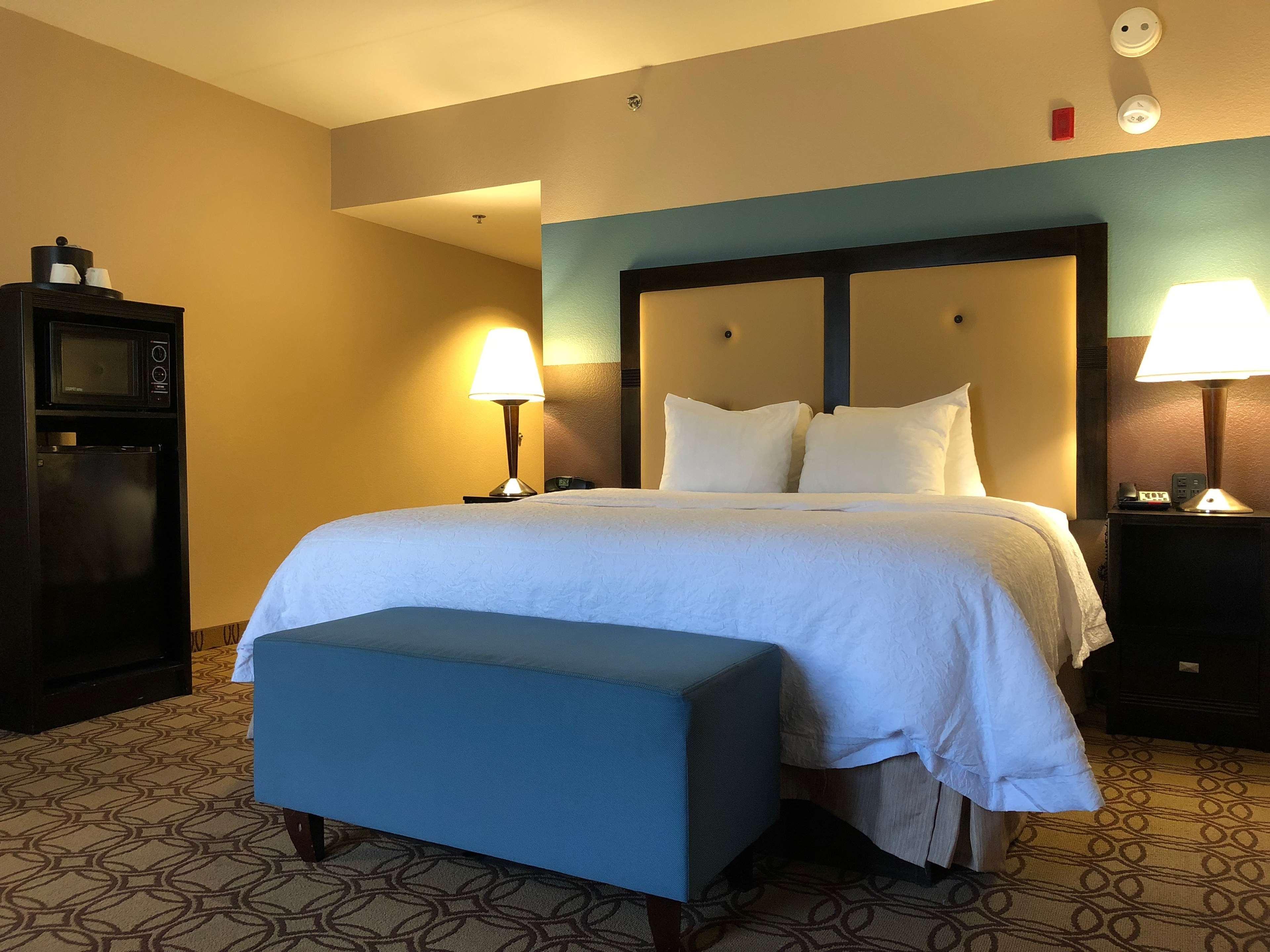 Hampton Inn & Suites Charlotte-Airport Eksteriør bilde