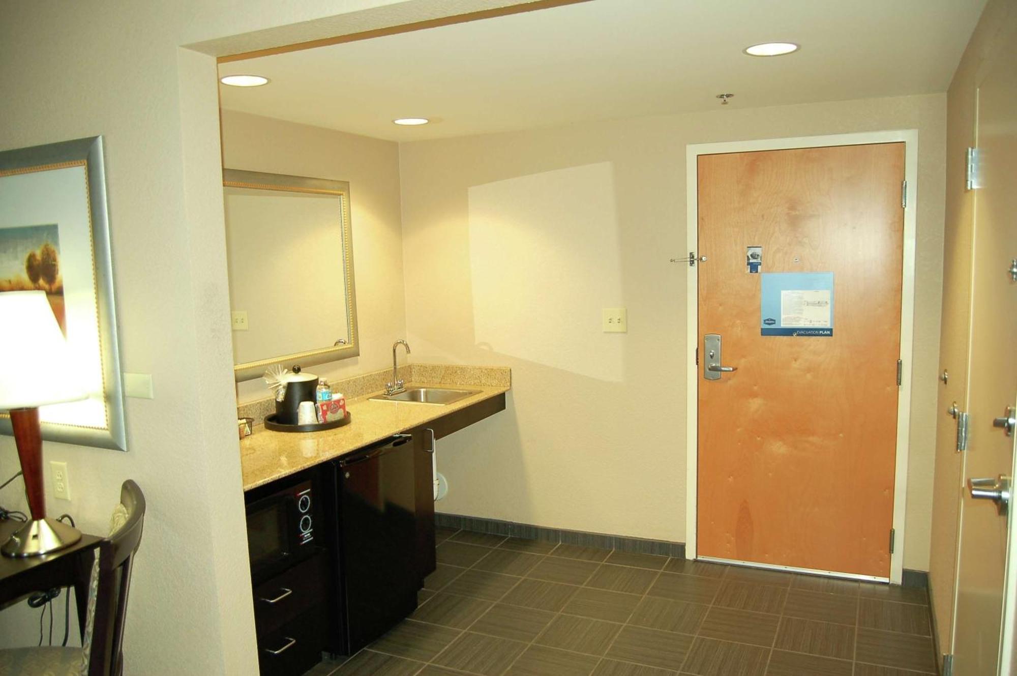 Hampton Inn & Suites Charlotte-Airport Eksteriør bilde
