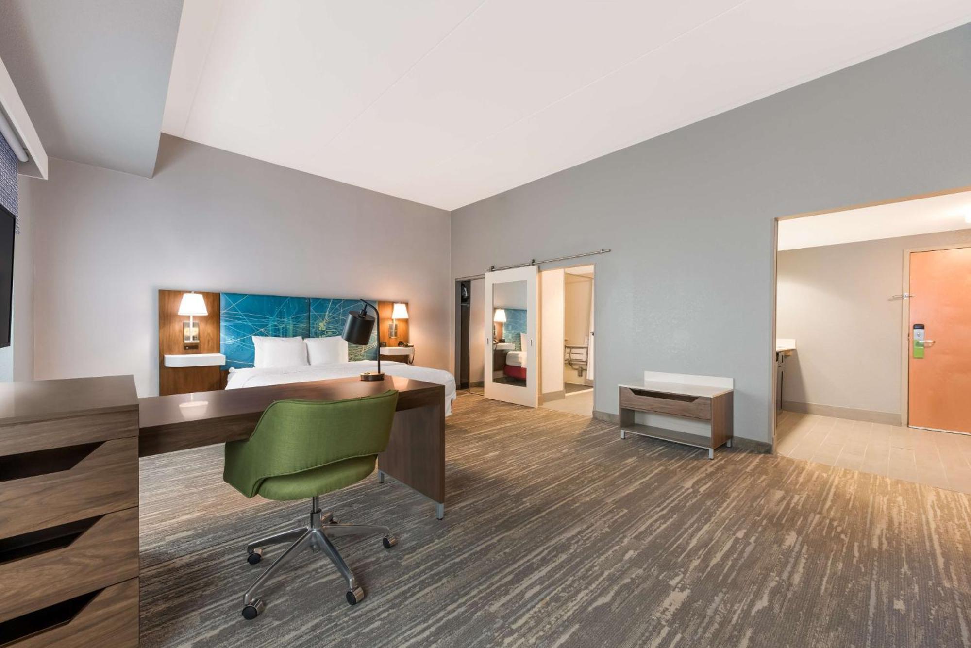 Hampton Inn & Suites Charlotte-Airport Eksteriør bilde