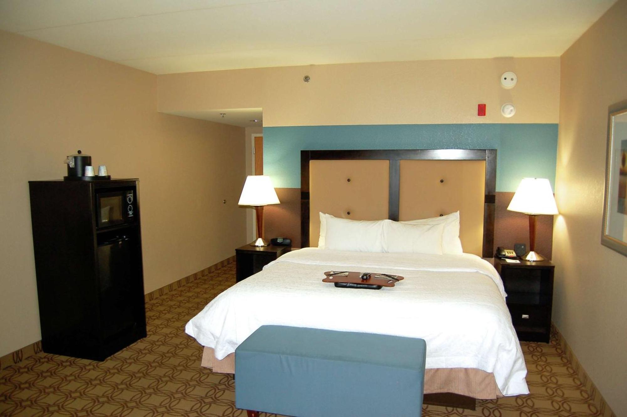 Hampton Inn & Suites Charlotte-Airport Eksteriør bilde