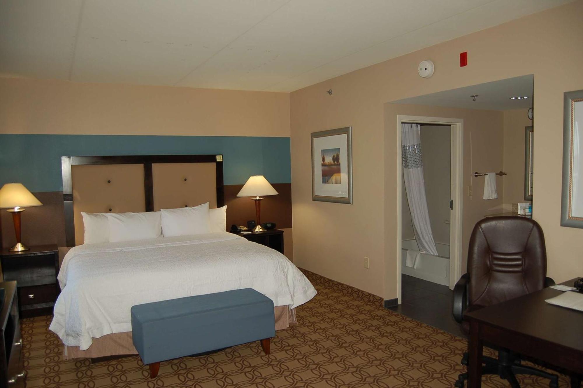 Hampton Inn & Suites Charlotte-Airport Eksteriør bilde