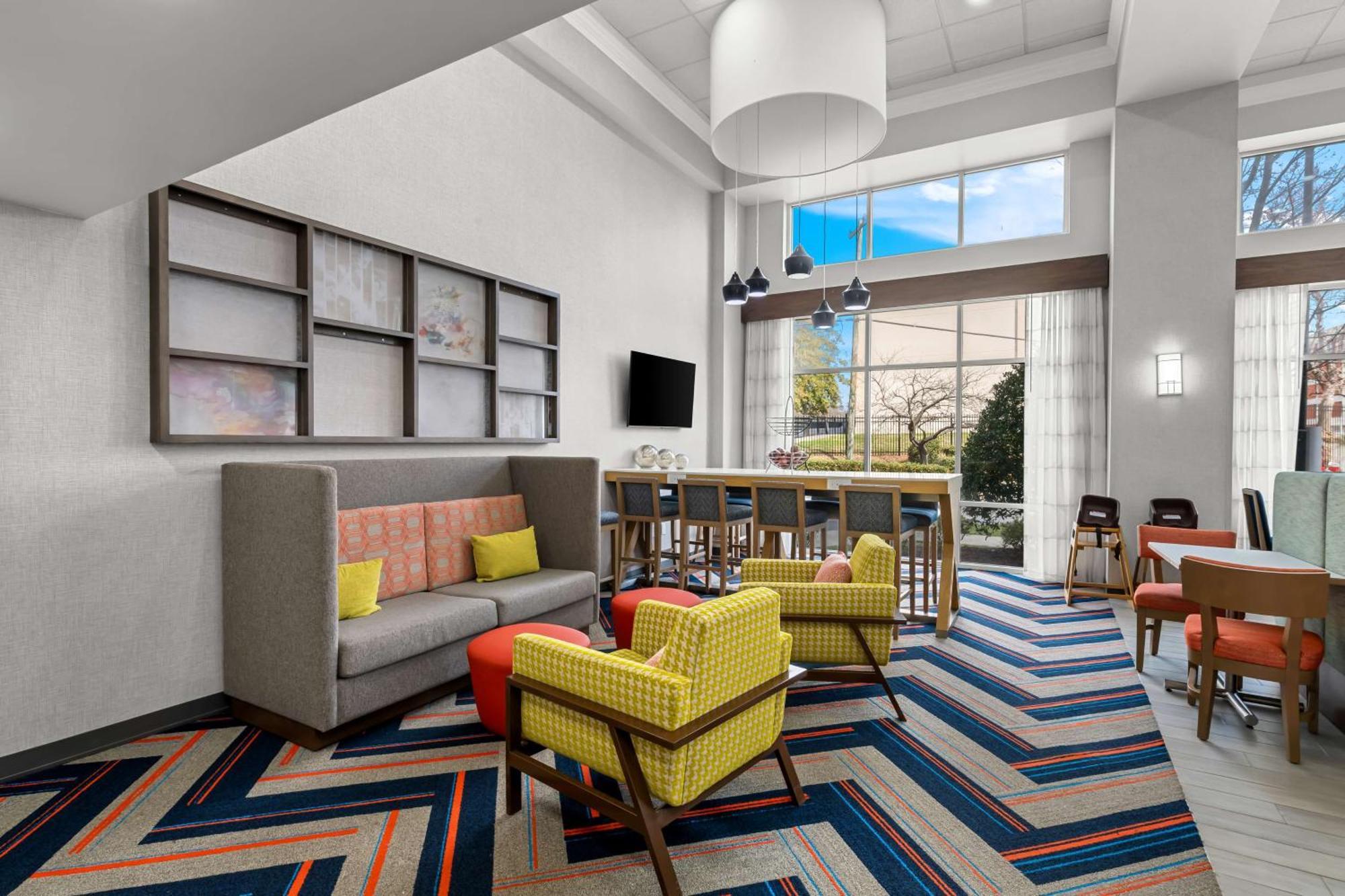 Hampton Inn & Suites Charlotte-Airport Eksteriør bilde
