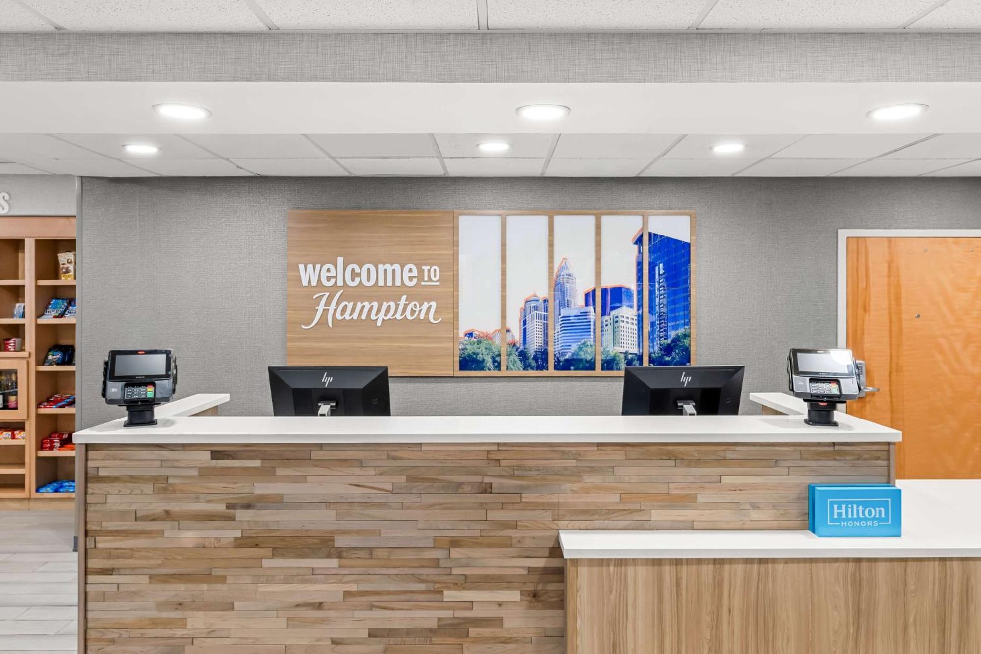 Hampton Inn & Suites Charlotte-Airport Eksteriør bilde