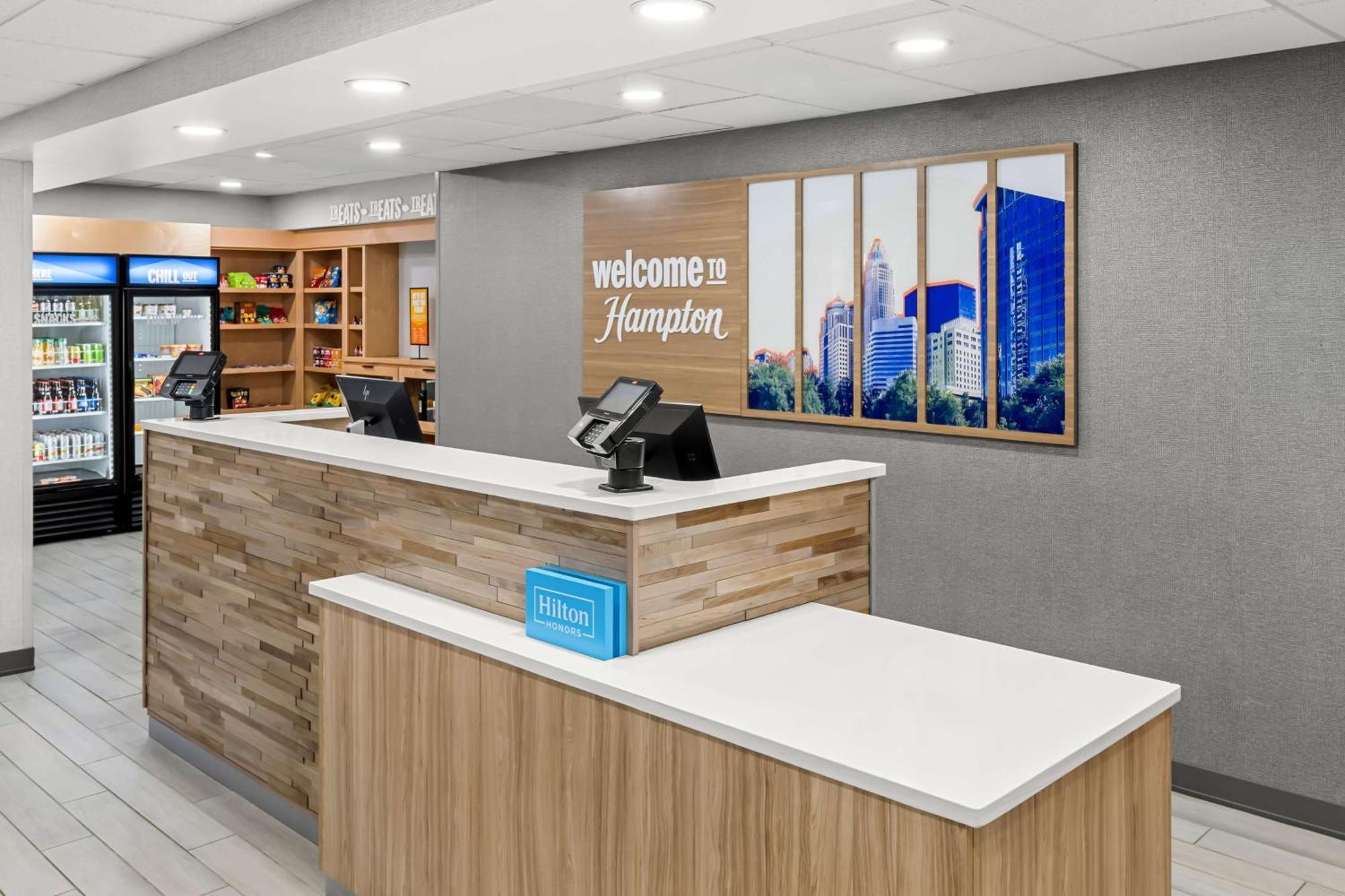 Hampton Inn & Suites Charlotte-Airport Eksteriør bilde