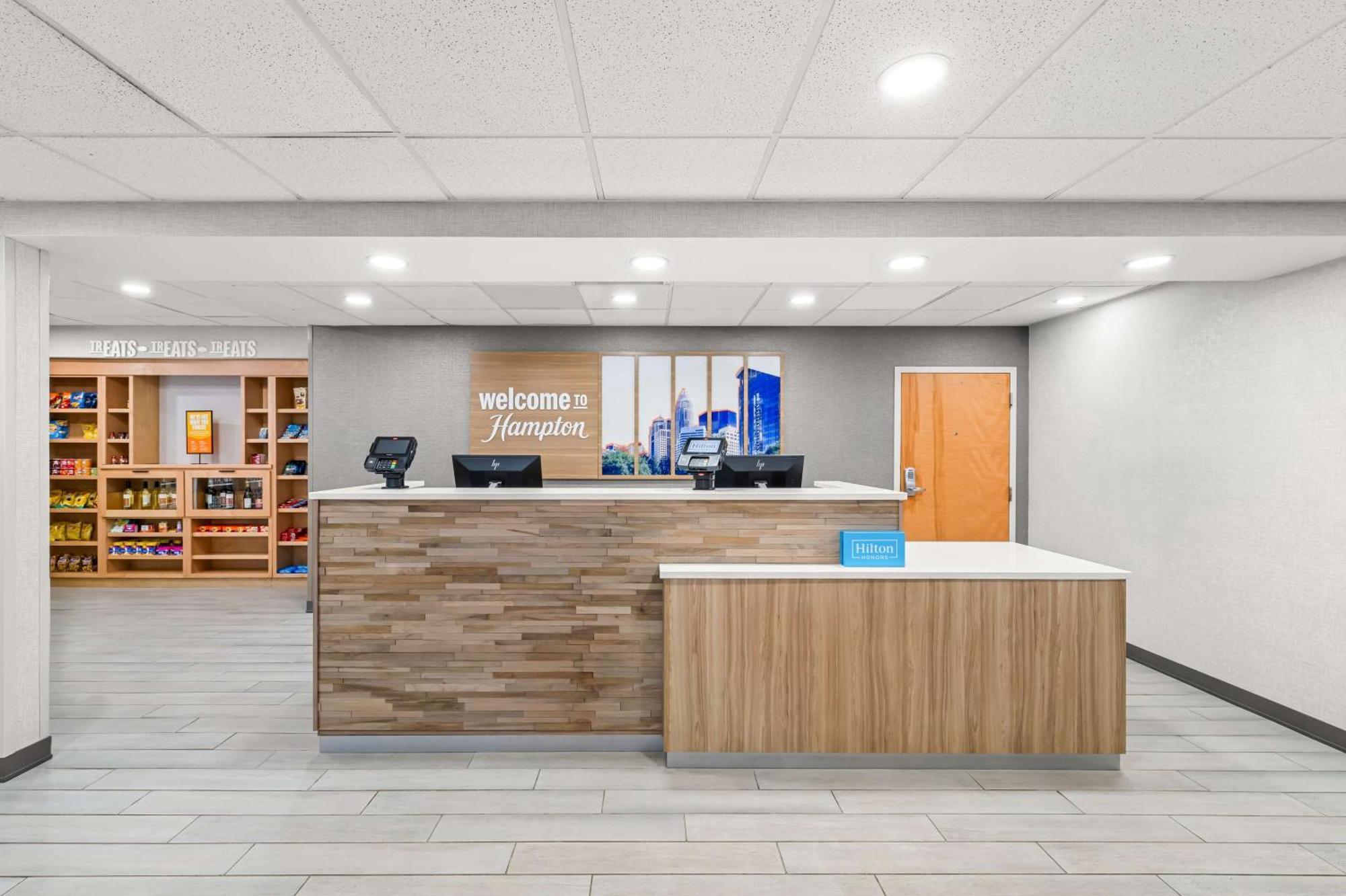 Hampton Inn & Suites Charlotte-Airport Eksteriør bilde
